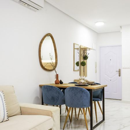 Apartamento Pink Azure Torrevieja Esterno foto
