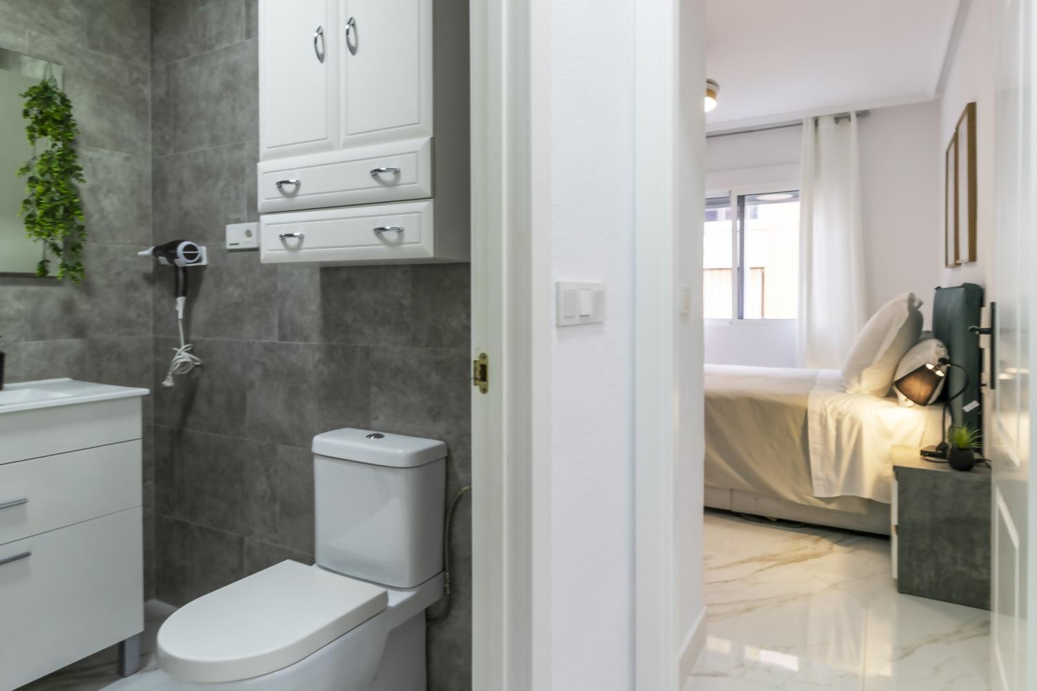 Apartamento Pink Azure Torrevieja Esterno foto