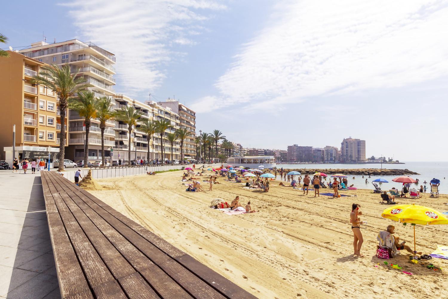 Apartamento Pink Azure Torrevieja Esterno foto